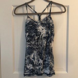 Lululemon Y power tank